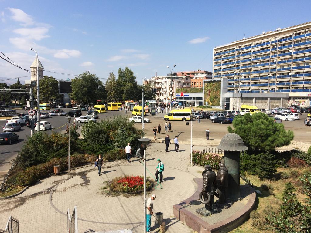 Modern Apartment Avlabari Тбілісі Екстер'єр фото